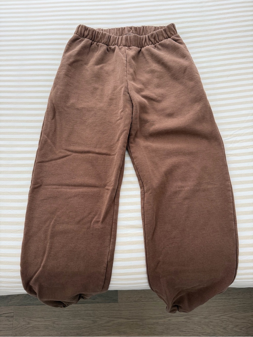 Brandy Melville Brown Elastic-Waist Cozy Sweatpants